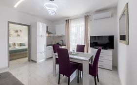 Royal Rose Gold Apartment