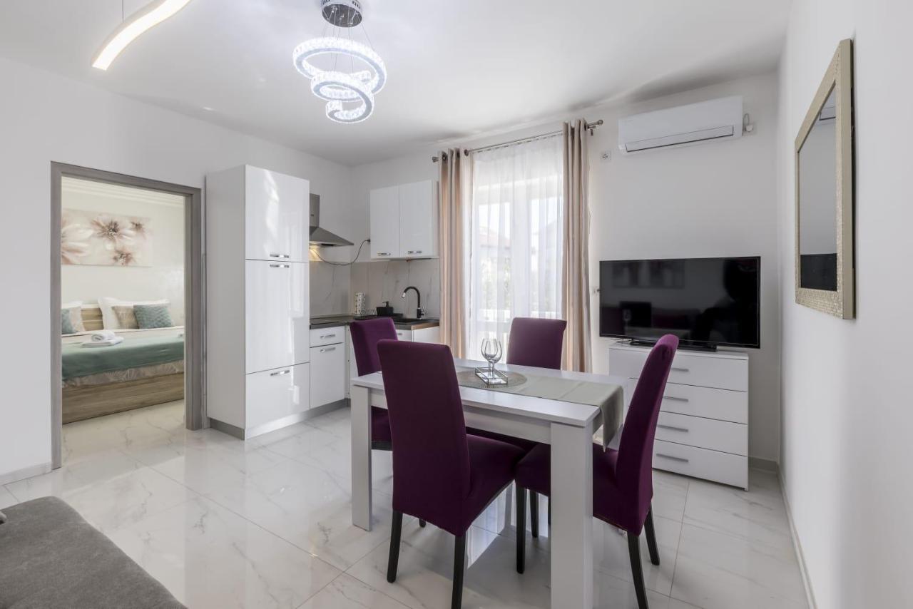Royal Rose Gold Apartment Водице Екстериор снимка